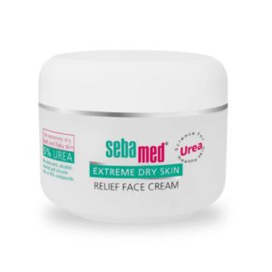 Un frasco de Crema Facial Sebamed Extreme Dry Skin Relief que contiene 5% de Urea